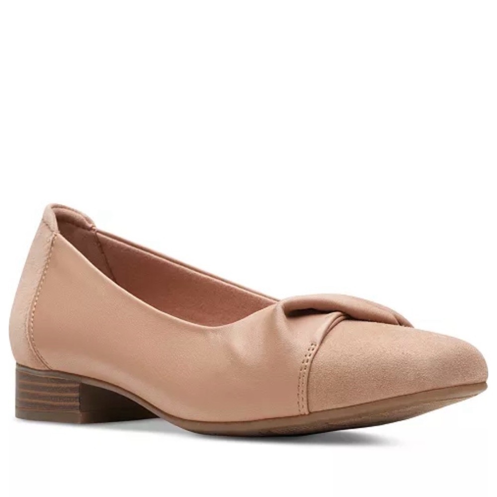 NWT Clarks Tilmont Dalia Tan Flats with Twisted Strap - Picture 2 of 12